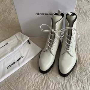 Pierre Hardy
lace-up Parade boots